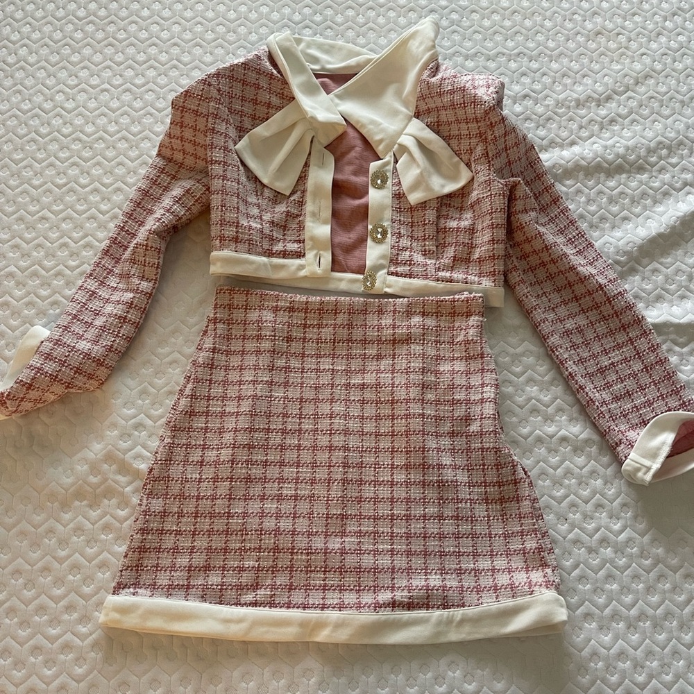 Chic Pink and White Tweed Dress